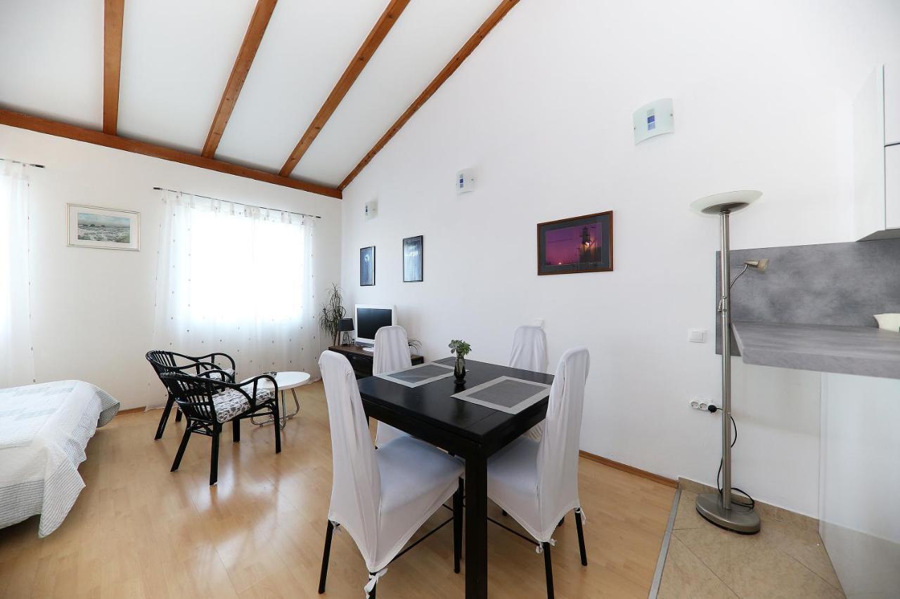 זאדאר Puntamika Studio מראה חיצוני תמונה